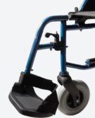 alquilar-silla-ruedas-manual-acompanante-mobility-rent-apoyapies